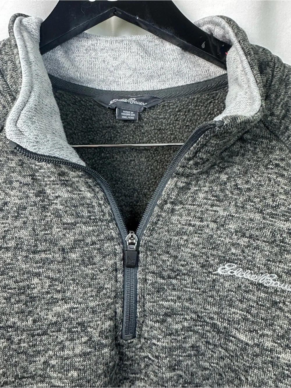 Eddie Bauer Men's Heather Charcoal Quarter-Zip Pullover